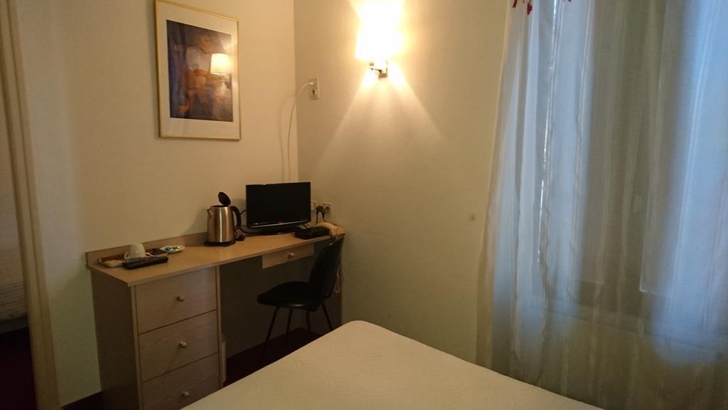 Hotel De France Objat Екстер'єр фото